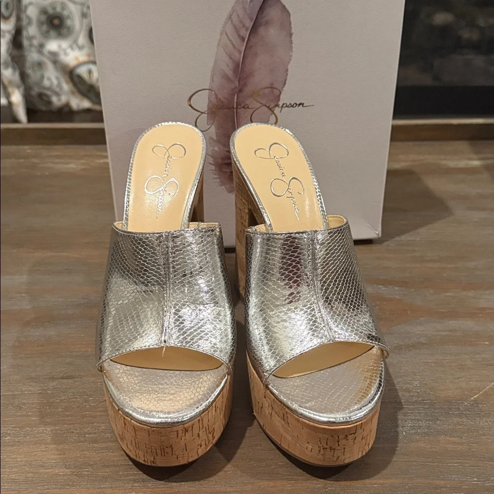 Jessica Simpson Xona Platform Heels Silver Size 10 NIB Retro Glam‎